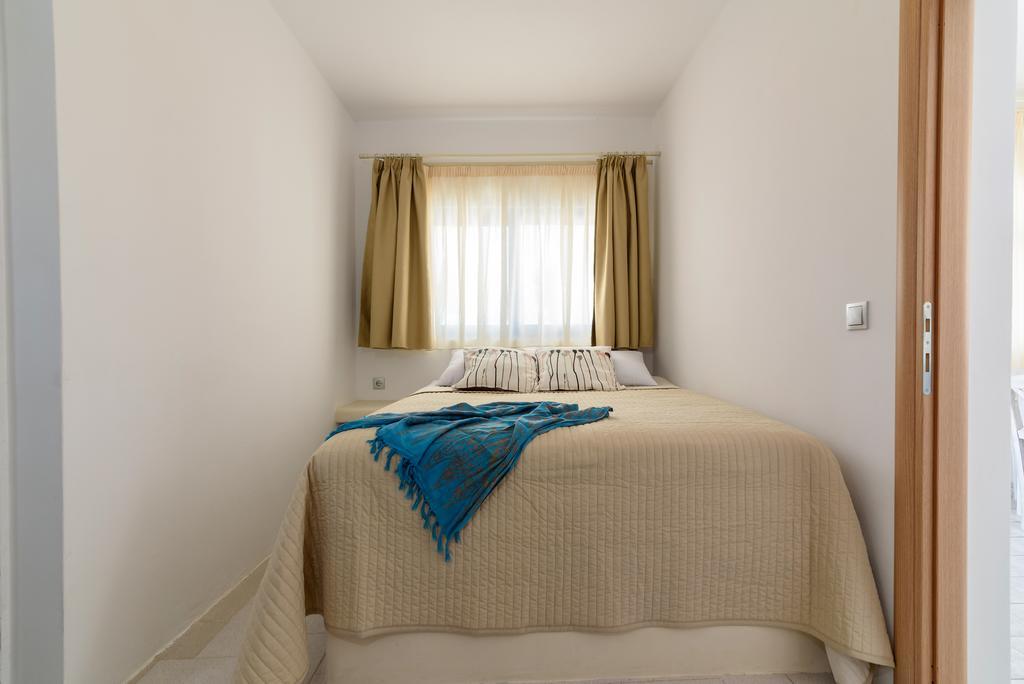 Villa George Santorini Perivolos  Kamer foto